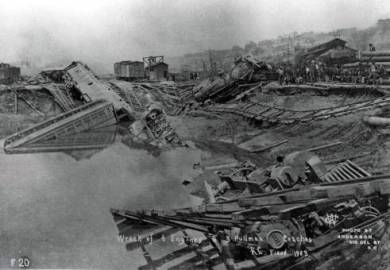 1903 Kansas River Flood - Railroad Wreckage